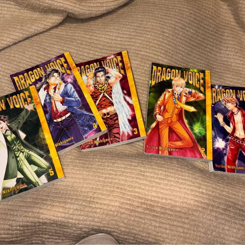 Series Dragon Voice 1-5 graphics novels